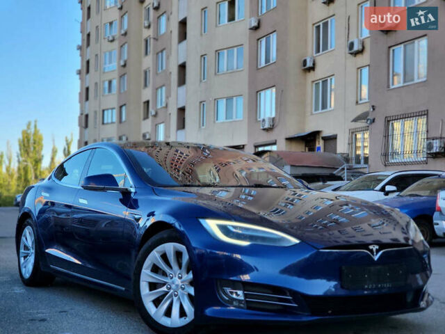 Синий Тесла Модель С, объемом двигателя 0 л и пробегом 159 тыс. км за 17900 $, фото 2 на Automoto.ua