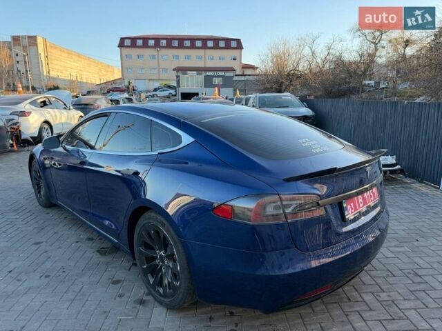 Синий Тесла Модель С, объемом двигателя 0 л и пробегом 185 тыс. км за 13400 $, фото 2 на Automoto.ua