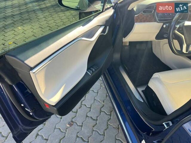 Синій Тесла Модель С, об'ємом двигуна 0 л та пробігом 65 тис. км за 28000 $, фото 12 на Automoto.ua