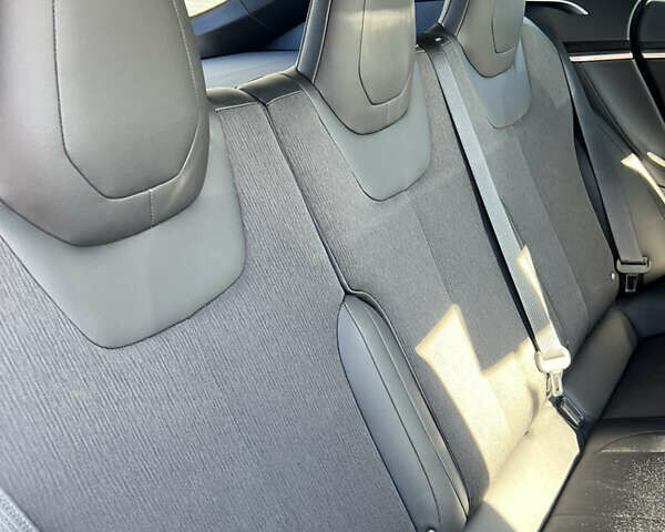 Синий Тесла Модель С, объемом двигателя 0 л и пробегом 120 тыс. км за 17500 $, фото 19 на Automoto.ua