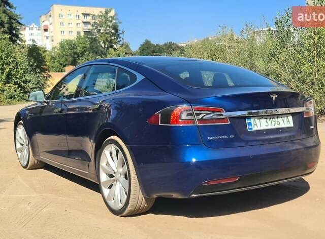 Синий Тесла Модель С, объемом двигателя 0 л и пробегом 145 тыс. км за 26900 $, фото 7 на Automoto.ua