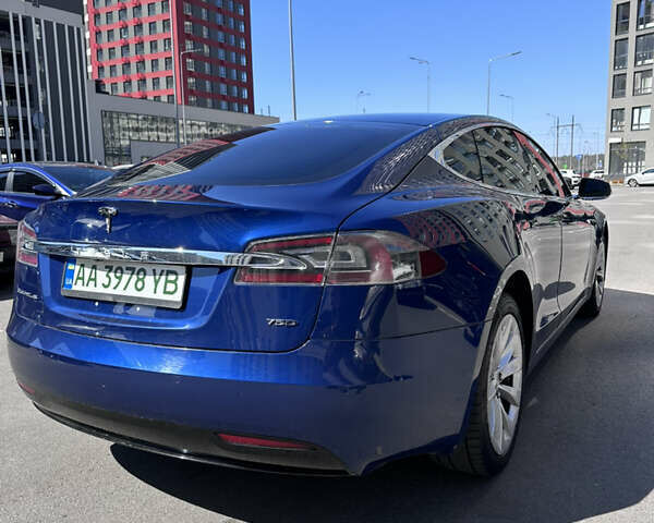 Синий Тесла Модель С, объемом двигателя 0 л и пробегом 229 тыс. км за 15990 $, фото 4 на Automoto.ua