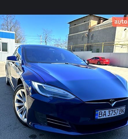 Синій Тесла Модель С, об'ємом двигуна 0 л та пробігом 15500 тис. км за 19500 $, фото 8 на Automoto.ua
