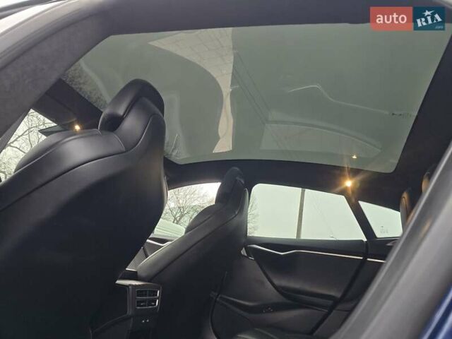 Синий Тесла Модель С, объемом двигателя 0 л и пробегом 220 тыс. км за 16000 $, фото 6 на Automoto.ua