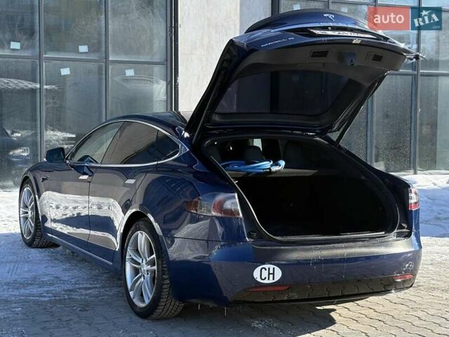Синий Тесла Модель С, объемом двигателя 0 л и пробегом 190 тыс. км за 17990 $, фото 50 на Automoto.ua