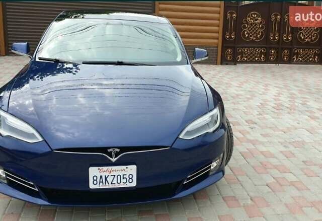 Синий Тесла Модель С, объемом двигателя 0 л и пробегом 9 тыс. км за 46999 $, фото 7 на Automoto.ua