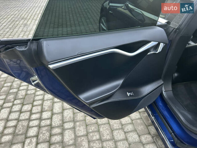 Синій Тесла Модель С, об'ємом двигуна 0 л та пробігом 132 тис. км за 16700 $, фото 17 на Automoto.ua
