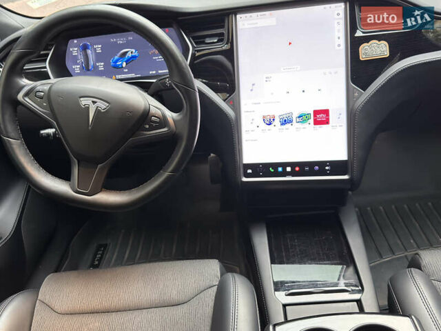 Синий Тесла Модель С, объемом двигателя 0 л и пробегом 131 тыс. км за 20300 $, фото 5 на Automoto.ua
