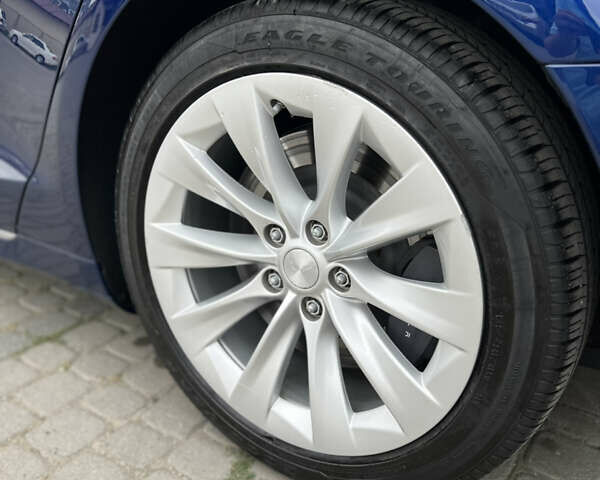 Синий Тесла Модель С, объемом двигателя 0 л и пробегом 80 тыс. км за 23500 $, фото 13 на Automoto.ua