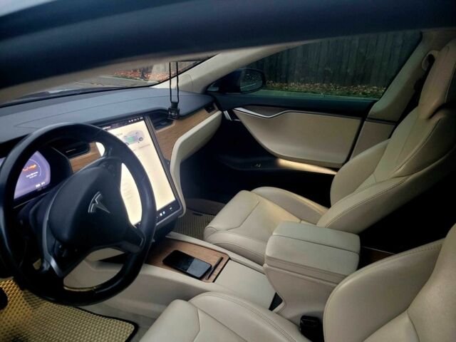 Синій Тесла Модель С, об'ємом двигуна 0 л та пробігом 110 тис. км за 19000 $, фото 1 на Automoto.ua