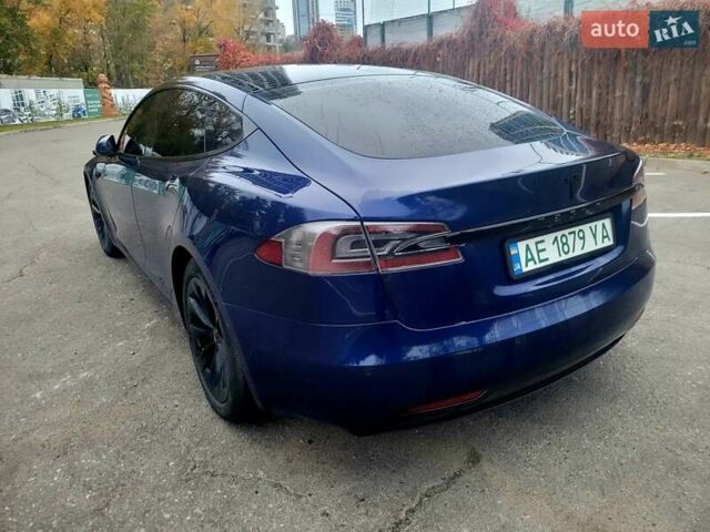 Синий Тесла Модель С, объемом двигателя 0 л и пробегом 105 тыс. км за 25400 $, фото 4 на Automoto.ua