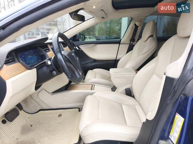 Синій Тесла Модель С, об'ємом двигуна 0 л та пробігом 126 тис. км за 18900 $, фото 10 на Automoto.ua