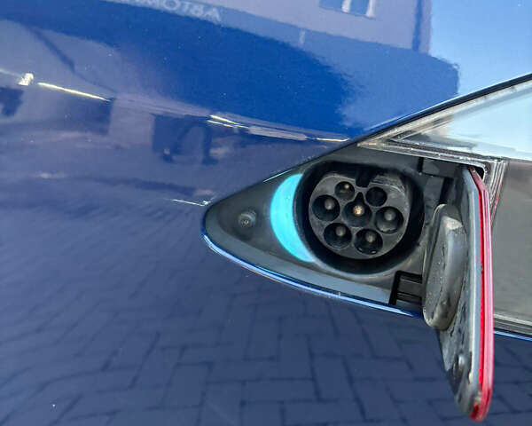 Синий Тесла Модель С, объемом двигателя 0 л и пробегом 110 тыс. км за 19300 $, фото 13 на Automoto.ua