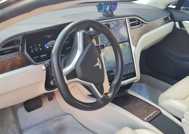 Тесла Модель С 2018 в Харькове на Automoto.ua Синий Тесла Модель С, объемом двигателя 0 л и пробегом 128 тыс. км за 30128 $, фото 14 на Automoto.ua