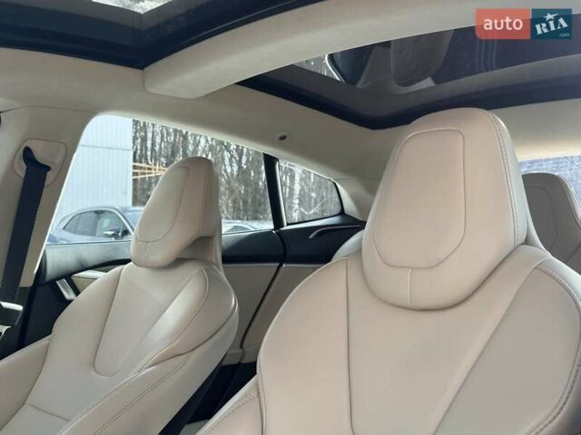 Синий Тесла Модель С, объемом двигателя 0 л и пробегом 51 тыс. км за 25700 $, фото 12 на Automoto.ua