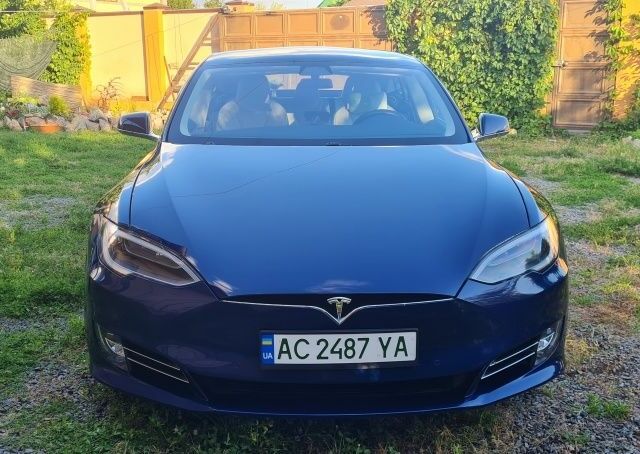 Тесла Модель С 2018 в Харькове на Automoto.ua Синий Тесла Модель С, объемом двигателя 0 л и пробегом 128 тыс. км за 30128 $, фото 5 на Automoto.ua