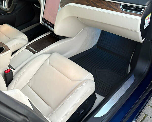 Синий Тесла Модель С, объемом двигателя 0 л и пробегом 110 тыс. км за 17999 $, фото 17 на Automoto.ua