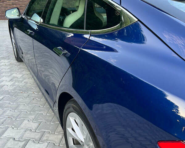 Синий Тесла Модель С, объемом двигателя 0 л и пробегом 206 тыс. км за 24528 $, фото 6 на Automoto.ua