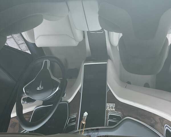 Синій Тесла Модель С, об'ємом двигуна 0 л та пробігом 49 тис. км за 42000 $, фото 16 на Automoto.ua