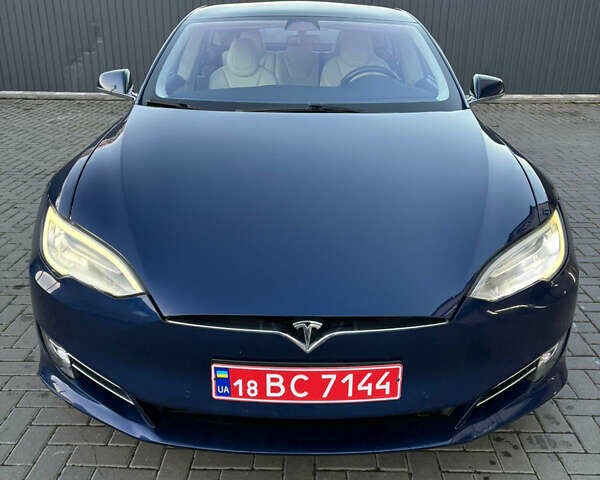Синий Тесла Модель С, объемом двигателя 0 л и пробегом 110 тыс. км за 19300 $, фото 1 на Automoto.ua