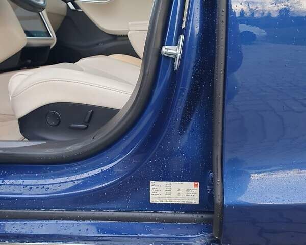 Синий Тесла Модель С, объемом двигателя 0 л и пробегом 130 тыс. км за 25000 $, фото 20 на Automoto.ua