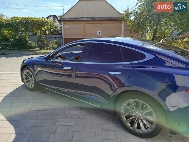 Синий Тесла Модель С, объемом двигателя 0 л и пробегом 217 тыс. км за 15600 $, фото 3 на Automoto.ua