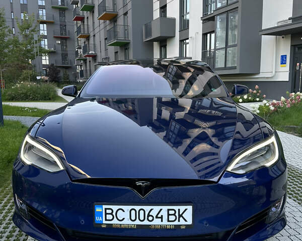 Синий Тесла Модель С, объемом двигателя 0 л и пробегом 65 тыс. км за 21500 $, фото 1 на Automoto.ua