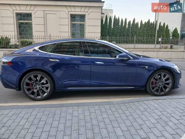 Синий Тесла Модель С, объемом двигателя 0 л и пробегом 54 тыс. км за 32000 $, фото 4 на Automoto.ua