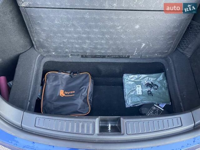 Синій Тесла Модель С, об'ємом двигуна 0 л та пробігом 103 тис. км за 26900 $, фото 26 на Automoto.ua