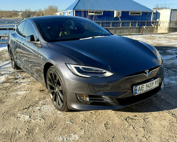 Синий Тесла Модель С, объемом двигателя 0 л и пробегом 53 тыс. км за 34999 $, фото 23 на Automoto.ua