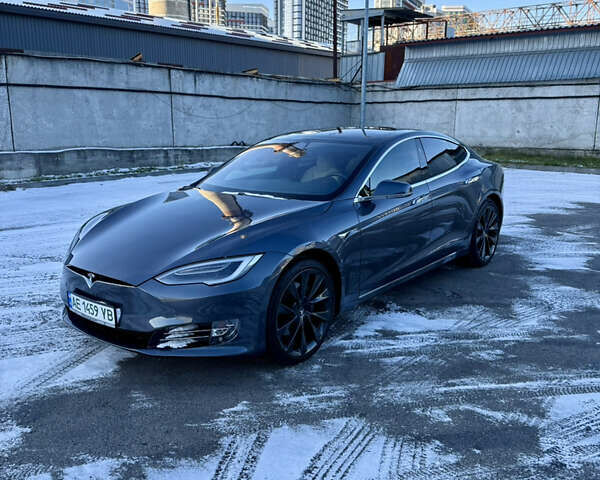 Синий Тесла Модель С, объемом двигателя 0 л и пробегом 53 тыс. км за 34999 $, фото 8 на Automoto.ua