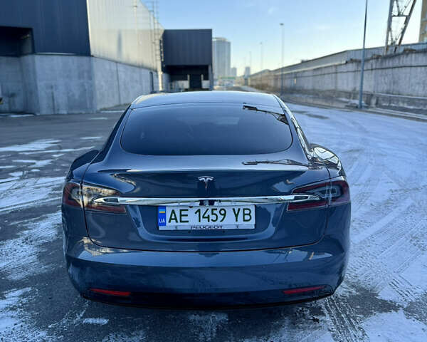 Синий Тесла Модель С, объемом двигателя 0 л и пробегом 53 тыс. км за 34999 $, фото 4 на Automoto.ua