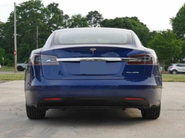 Синий Тесла Модель С, объемом двигателя 0 л и пробегом 46 тыс. км за 9100 $, фото 6 на Automoto.ua