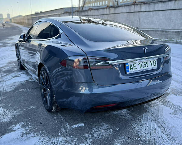 Синий Тесла Модель С, объемом двигателя 0 л и пробегом 53 тыс. км за 34999 $, фото 3 на Automoto.ua