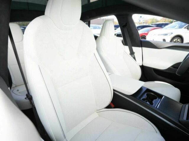 Синий Тесла Модель С, объемом двигателя 0 л и пробегом 18 тыс. км за 13200 $, фото 14 на Automoto.ua