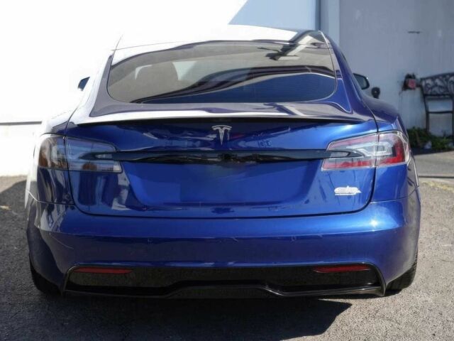 Синий Тесла Модель С, объемом двигателя 0 л и пробегом 18 тыс. км за 13200 $, фото 4 на Automoto.ua
