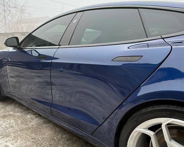 Синий Тесла Модель С, объемом двигателя 0 л и пробегом 55 тыс. км за 34999 $, фото 22 на Automoto.ua