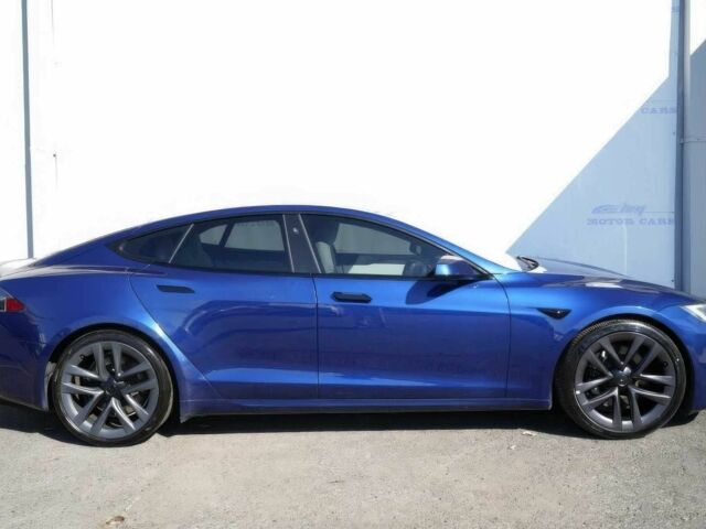 Синий Тесла Модель С, объемом двигателя 0 л и пробегом 18 тыс. км за 13200 $, фото 2 на Automoto.ua