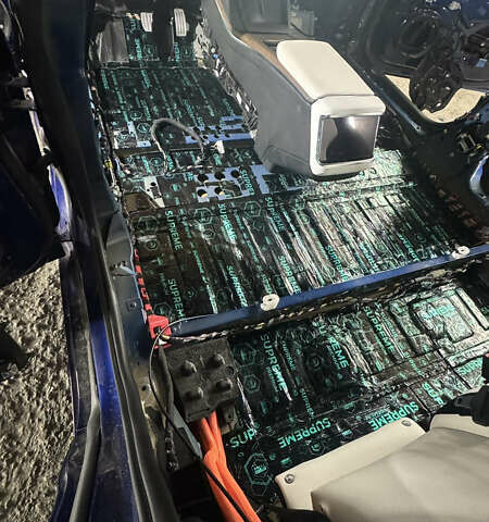 Синій Тесла Модель С, об'ємом двигуна 0 л та пробігом 28 тис. км за 42800 $, фото 27 на Automoto.ua