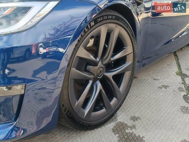 Синий Тесла Модель С, объемом двигателя 0.1 л и пробегом 28 тыс. км за 39070 $, фото 5 на Automoto.ua