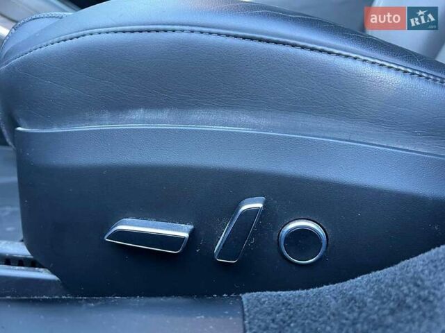 Тесла Модель С 2022 у Львові на Automoto.ua Синій Тесла Модель С, об'ємом двигуна 0 л та пробігом 37 тис. км за 45790 $, фото 17 на Automoto.ua