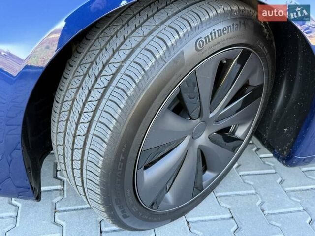 Синий Тесла Модель С, объемом двигателя 0 л и пробегом 1 тыс. км за 52500 $, фото 10 на Automoto.ua