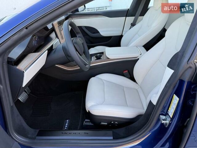 Синий Тесла Модель С, объемом двигателя 0 л и пробегом 1 тыс. км за 52500 $, фото 14 на Automoto.ua