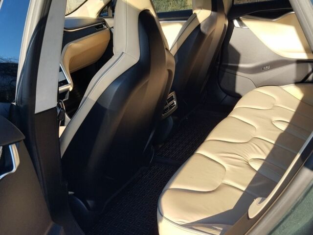 Зеленый Тесла Модель С, объемом двигателя 0 л и пробегом 80 тыс. км за 14000 $, фото 11 на Automoto.ua