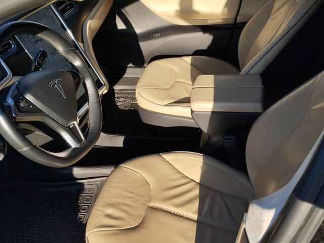 Зеленый Тесла Модель С, объемом двигателя 0 л и пробегом 80 тыс. км за 14000 $, фото 9 на Automoto.ua