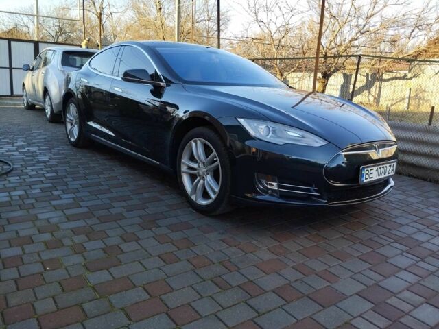 Зеленый Тесла Модель С, объемом двигателя 0 л и пробегом 80 тыс. км за 14000 $, фото 1 на Automoto.ua