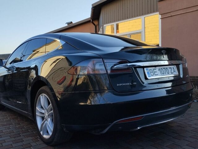 Зеленый Тесла Модель С, объемом двигателя 0 л и пробегом 80 тыс. км за 14000 $, фото 4 на Automoto.ua