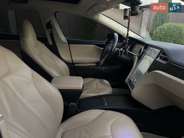 Зелений Тесла Модель С, об'ємом двигуна 0 л та пробігом 160 тис. км за 12599 $, фото 25 на Automoto.ua