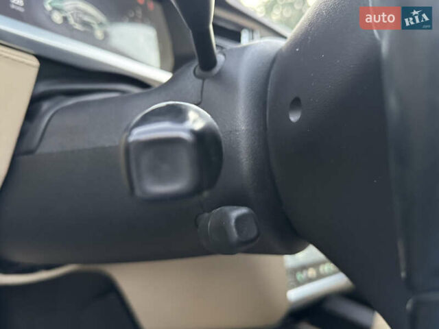 Зелений Тесла Модель С, об'ємом двигуна 0 л та пробігом 160 тис. км за 12599 $, фото 40 на Automoto.ua