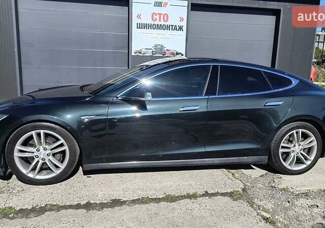 Зеленый Тесла Модель С, объемом двигателя 0 л и пробегом 224 тыс. км за 12100 $, фото 8 на Automoto.ua